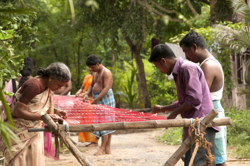 5 Traditions That Only True Kanchipuram Silk Sarees Manufacturers Still Follow