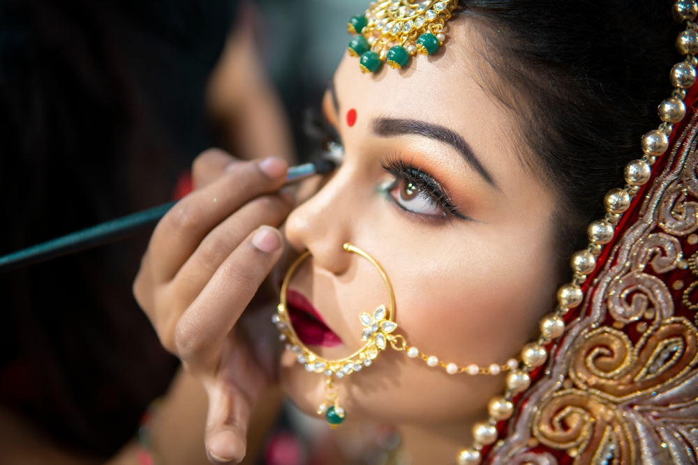 5 Time-Tested Ways to Style Traditional Kanchipuram Silk Sarees Like a Modern Bride