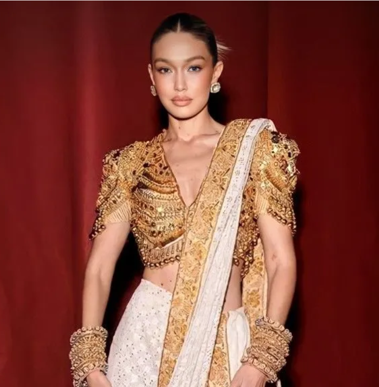 Banarasi Silk Saree for Weddings: How to Pick the Right One for Your Big Day!