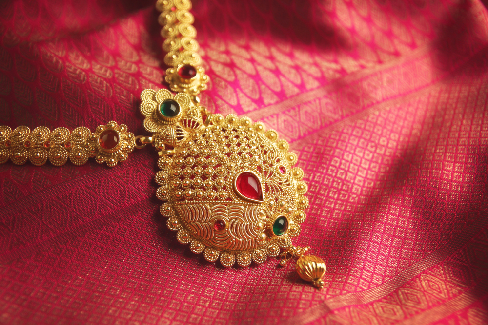 Upgrade Your Wedding Look with These 7 Trendy Kanjeevaram Bridal Sarees