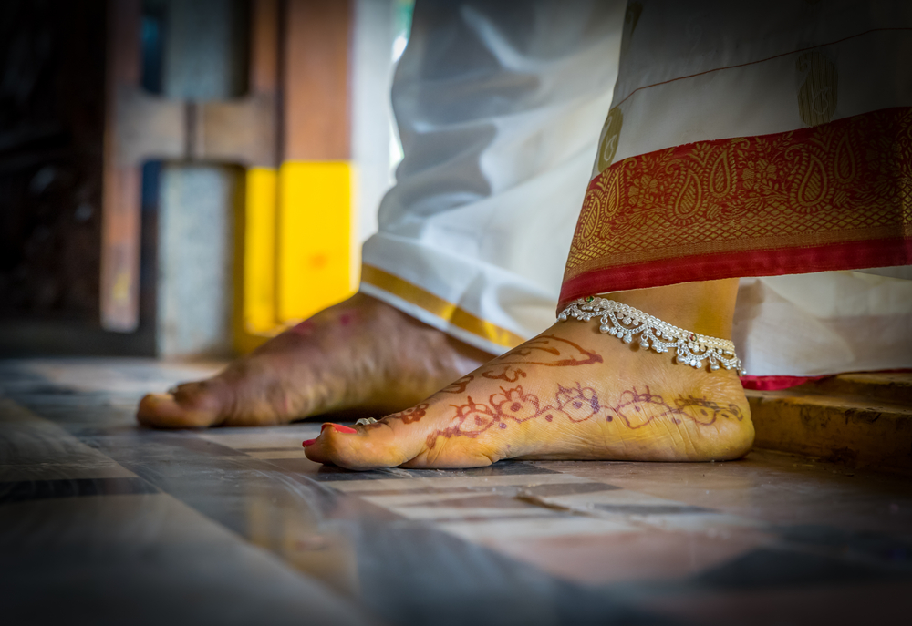 How to Choose the Perfect Pure Silk Dhoti for Weddings & Rituals